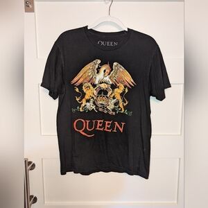 Queen Graphic band tshirt unisex size medium. Queen band tshirt